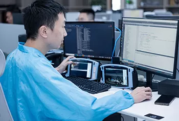 تطوير البحوث ELECGENE