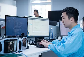 تطوير البحوث ELECGENE